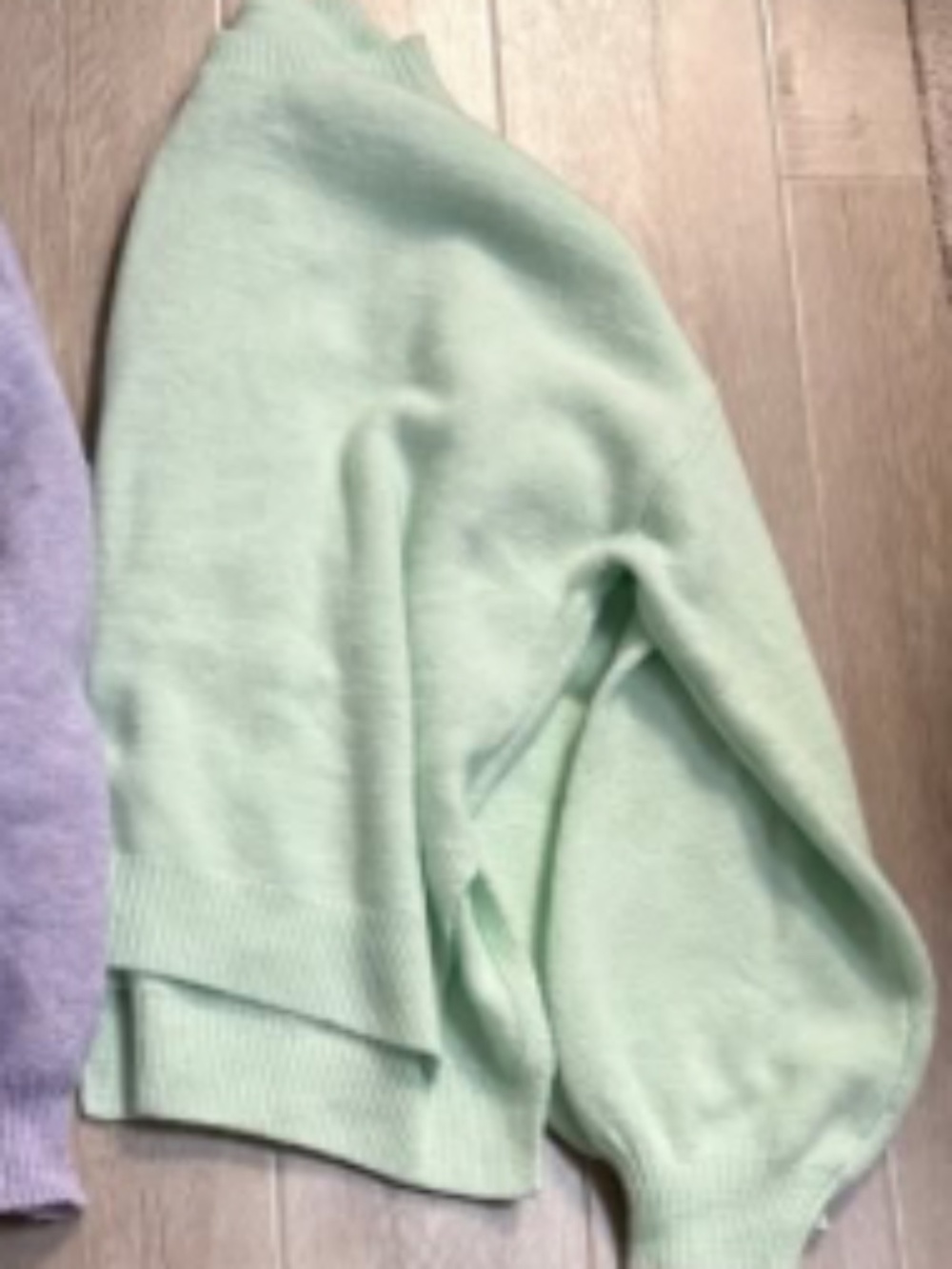 BRAND NEW Womens Trendy/Viral Mint Green Pastel Long Sleeve Pull Over Sweater